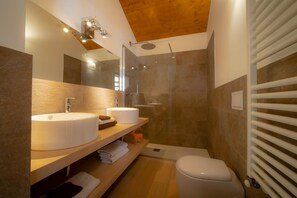 Hair dryer, towels - Gressoney La Trinitè Mono with View 2pax AMLodge (GRESSONEY-LA-TRINITE')