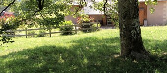 Cocooning spirit" gîte close to footpaths and cycle path