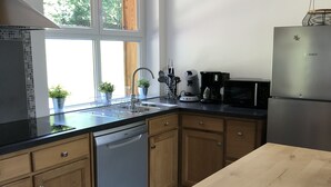 茶具/咖啡用具、冰箱、微波炉、烤箱