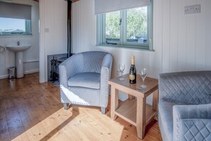 Cottage (1 Bedroom) | Living area | 32-inch TV with digital channels, fireplace - Willow - 1 Bedroom - Amroth (Narberth)