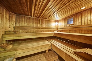 Sauna, steam room