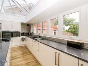 Cottage | Interior