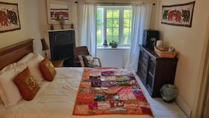 Business Double or Twin Room | Individually decorated, individually furnished, free WiFi - Red Lodge Country House (King's Lynn)