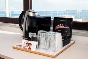 Panoramic Double Room | Coffee and/or coffee maker