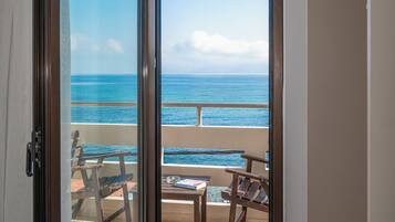 Classic Triple Room | Terrace/patio