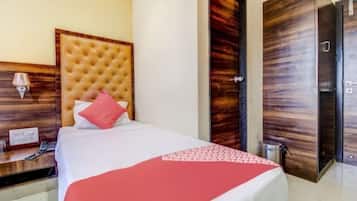 Deluxe Double Room | Blackout curtains, free WiFi, bed sheets