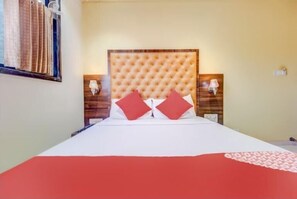 Deluxe Double Room | Blackout curtains, free WiFi, bed sheets - Hotel New Silver Elite (Mumbai)