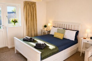 1 bedroom, free WiFi, bed sheets, wheelchair access - Lodge 7 - Lytton Tree Lodge, Reydon, Southwold (Reydon)
