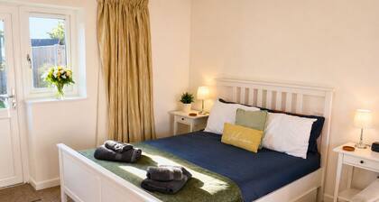 Lodge 7 - Lytton Tree Lodge, Reydon, Southwold