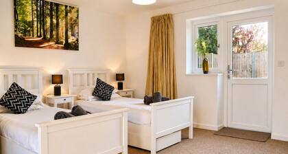 Lodge 4 - Lytton Tree Lodge, Reydon, Southwold