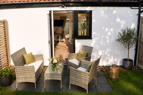 Lodge 4 - Lytton Tree Lodge, Reydon, Southwold
