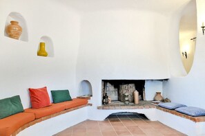 Interior - Terravecchia - Villa Eleonora (Santa Teresa Gallura)