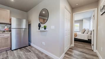 1 Schlafzimmer, Schreibtisch, Bügeleisen/Bügelbrett, kostenloses WLAN