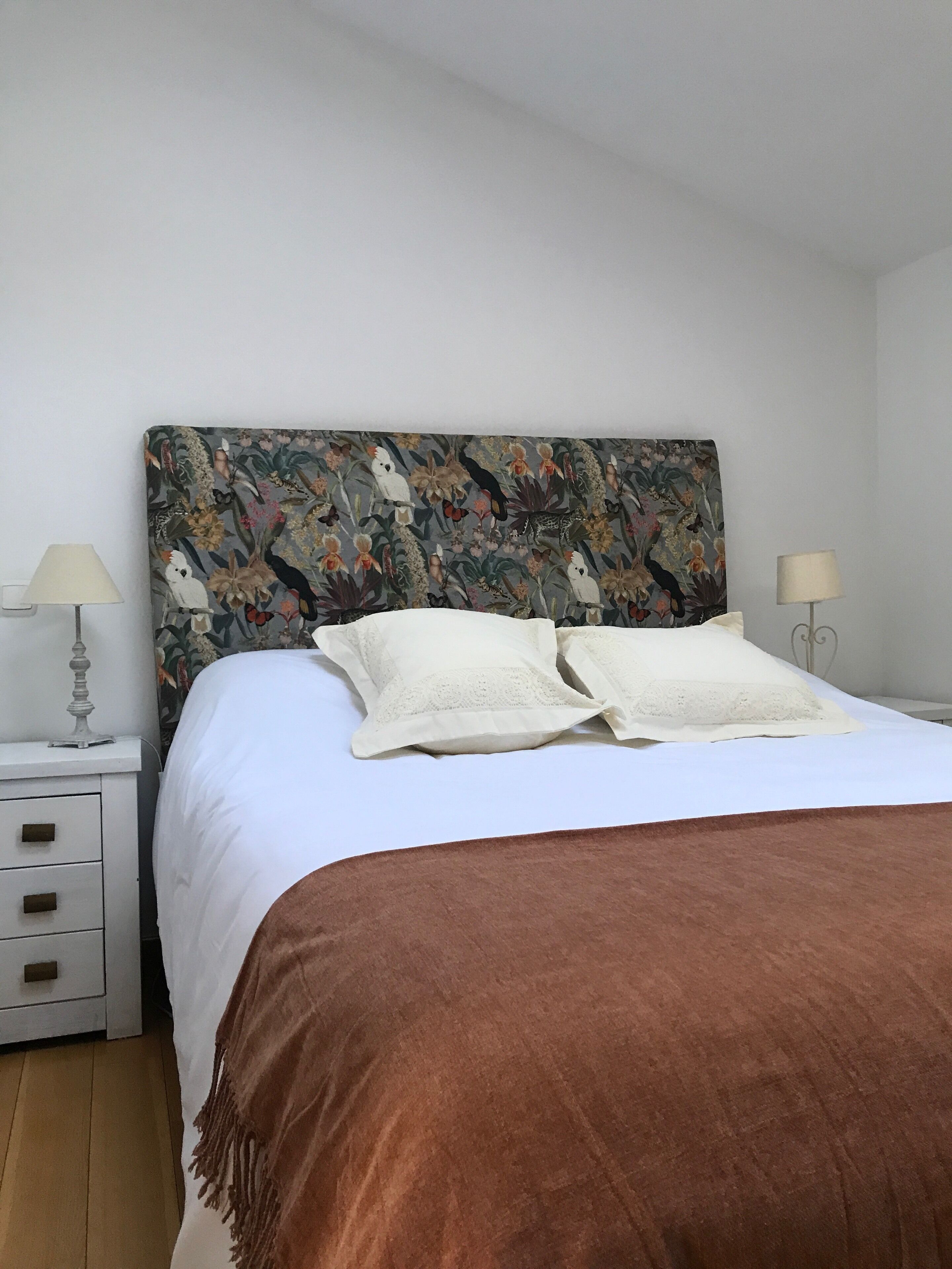 1 slaapkamer, een strijkplank/strijkijzer, reisbedje, gratis wifi