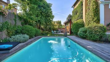 Piscine extérieure, piscine chauffée