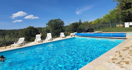 Gite, rooms, chalets on an estate of 2 hectares with heated swimming pool