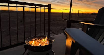 Stylishly Renovated Train car near Palo Duro Canyon and WTAMU. Sunsets for miles
