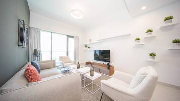 Deluxe Apartment, Non Smoking, Balcony | Living room