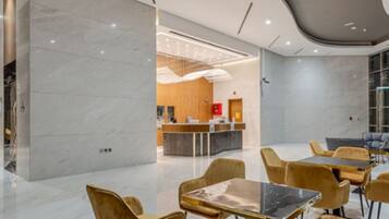 Pintu masuk interior