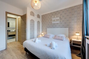 2 chambres, fer et planche à repasser, Wi-Fi, draps fournis