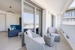 TV - La Cantonade - Nice T2 with garage for 4 people near Beach (Annecy)