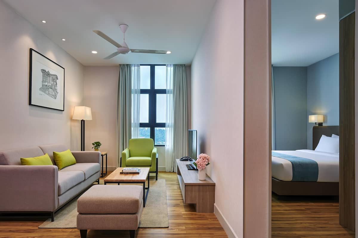 Apartment, 1 Bedroom | In-room safe, individually furnished, desk, laptop workspace