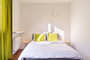 Premium Apartment | 2 bedrooms, laptop workspace, blackout curtains, iron/ironing board - Lumina luxury apartment with 3 terraces (Lodz)