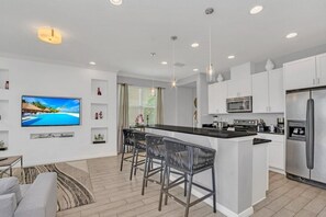 Private kitchen - 4 Bed Townhome With Private Pool Near Disney! 4 Bedroom Townhouse by Redawning (Kissimmee)