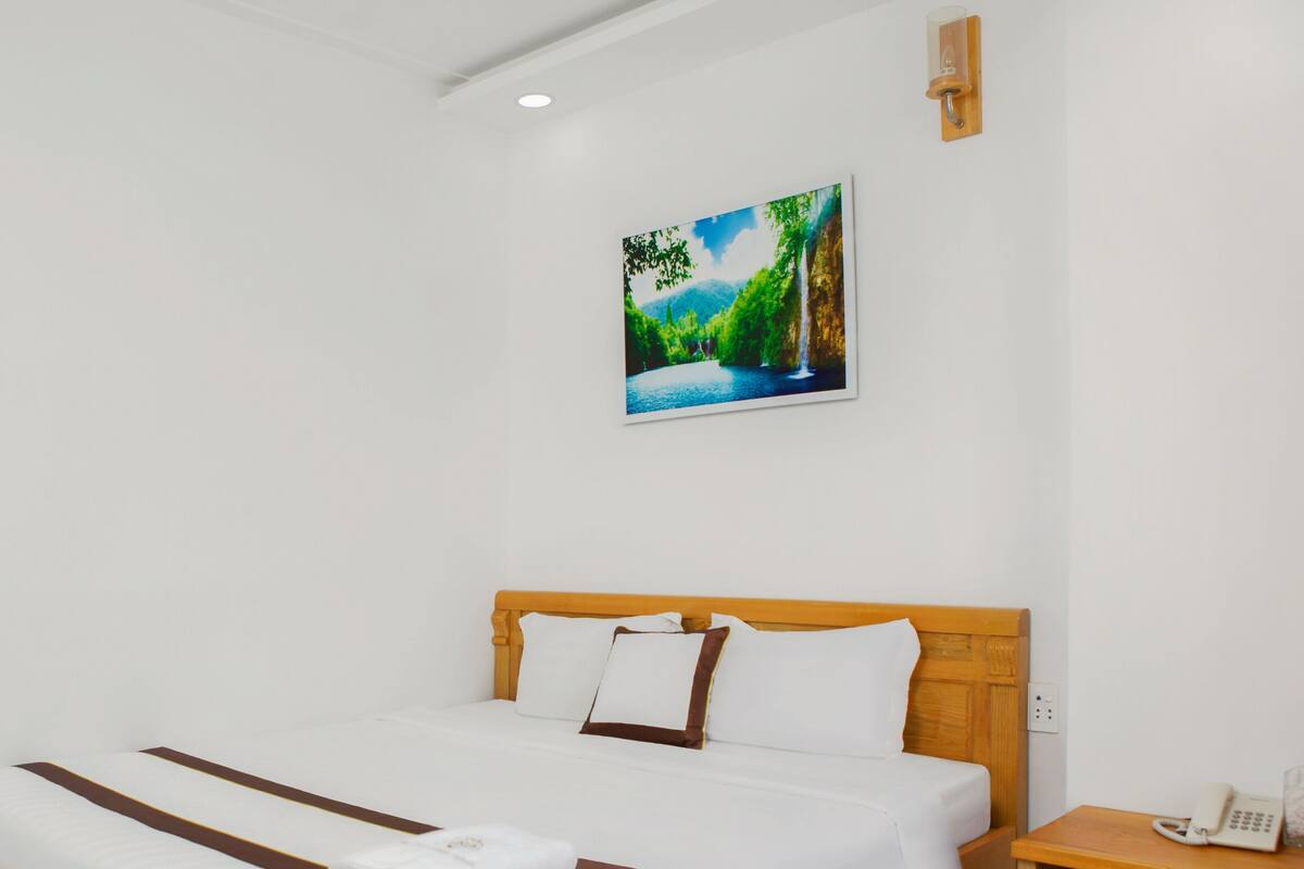 Bộ đồ giường cao cấp, nệm cao su hoạt tính (memory foam) 