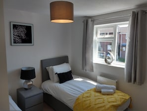 2 Schlafzimmer, Bügeleisen/Bügelbrett, kostenloses WLAN, Bettwäsche