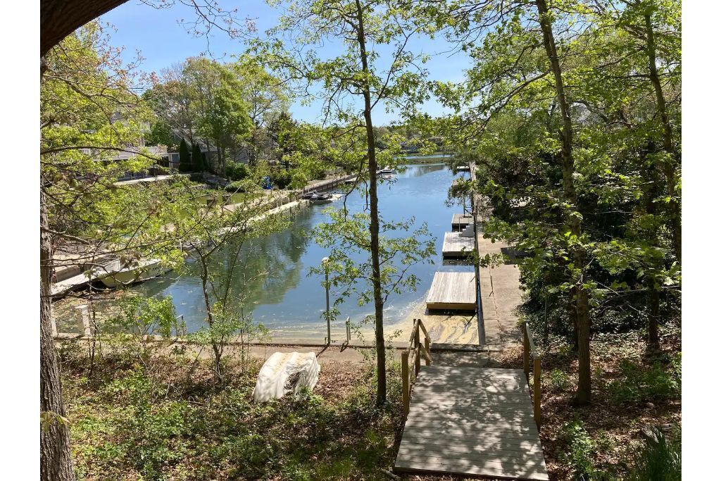 Falmouth Salt Water Front Home With Amazing Views!
