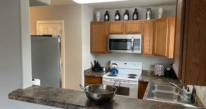 Cozy home, easy access to downtown and Lunch Loops