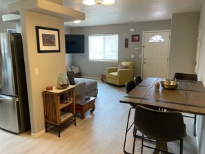 Interior - Cozy home, easy access to downtown and Lunch Loops (Grand Junction)