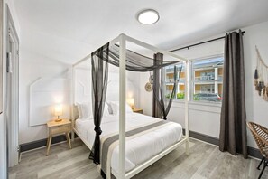 2 bedrooms, iron/ironing board, WiFi, bed sheets - Shorehaven 1- Updated and Stylish 2 bedroom 14 St! (Ocean City)