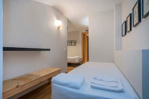 2 chambres, bureau, fer et planche à repasser, Wi-Fi