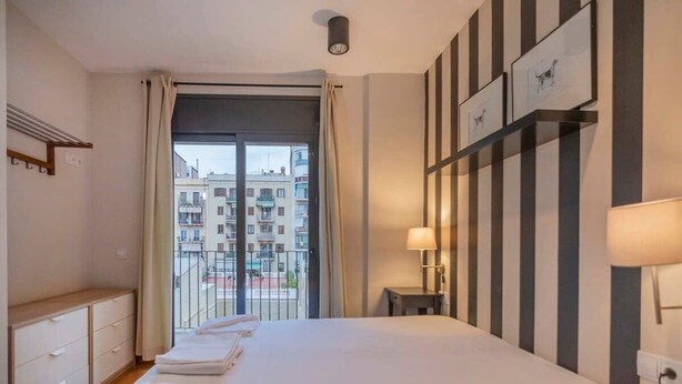 Unclassified image, 1 of 27, button - Plaza España 2 bedroom with balcony (Barcelona)
