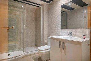 تجهيزات دش، مجففات شعر، مناشف
