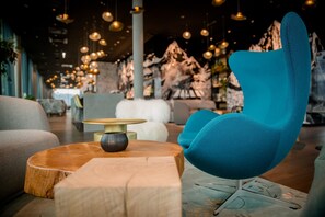 Bar (on property) - Motel One Innsbruck (Innsbruck)