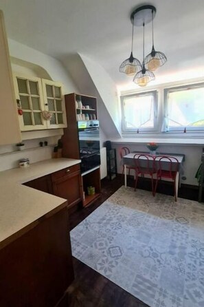 Interior - APPARTEMENT CENTRE VILLE TERRASSE JARDIN GARAGE Chez Priscilla (Aurillac)