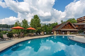 Indoor pool - 1 Mile to PF/ 7miles to Gburg/Pools/Pool Table (Pigeon Forge)