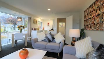 Smart TV, books, offices