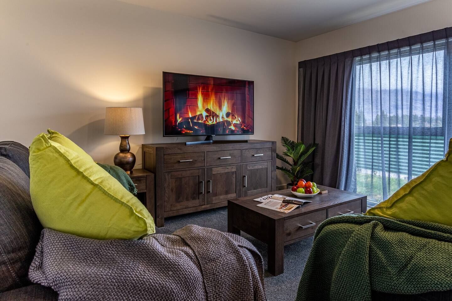 Älytelevisio, Netflix, kirjoja, suoratoistopalvelut