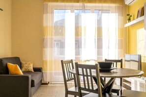 Nicht klassifiziertes Bild, 3 von 16, Schaltfläche