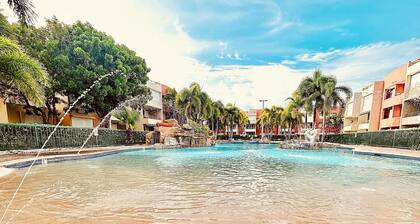 Playa El Combate, Perfect Place Garden Pool front!/Weekly and monthly discount!