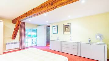 2 Schlafzimmer, Bügeleisen/Bügelbrett, kostenloses WLAN, Bettwäsche