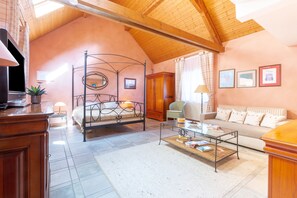 1 habitación, tabla de planchar con plancha, wifi gratis y ropa de cama 