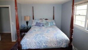 6 bedrooms - Mettatuxet Beach Escape (Narragansett)