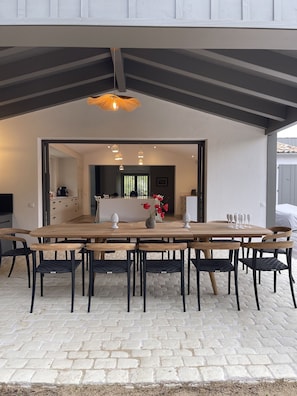 تناول الطعام