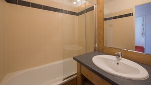 Bathtub