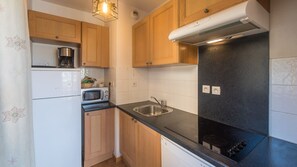 Fridge, microwave, coffee/tea maker, freezer